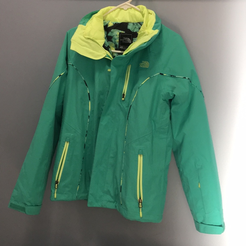 Northface Women / teen girl winter ski jacket